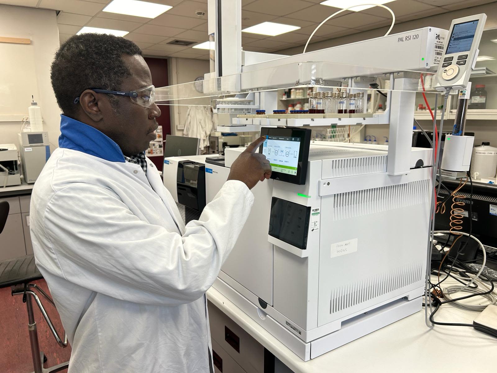Dr Idolo Ifie in a lab at The University of Leeds