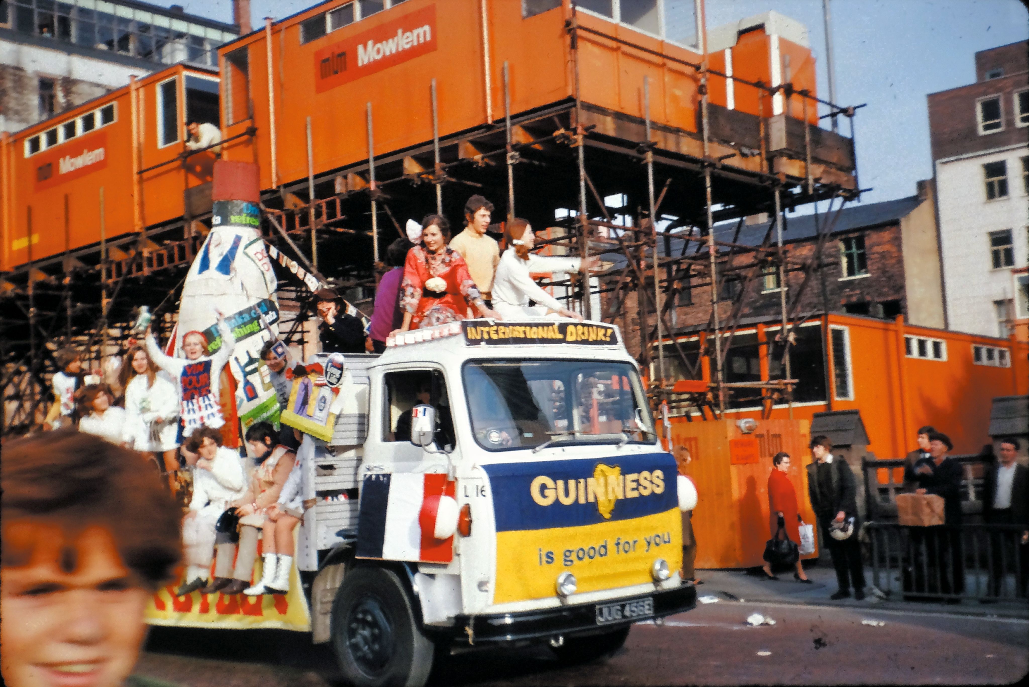 Woodsley House RAG float 1969
