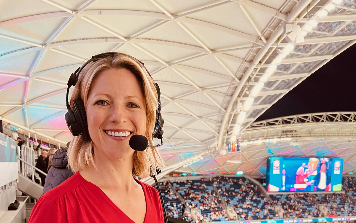 Jacqui Oatley in the commentary box