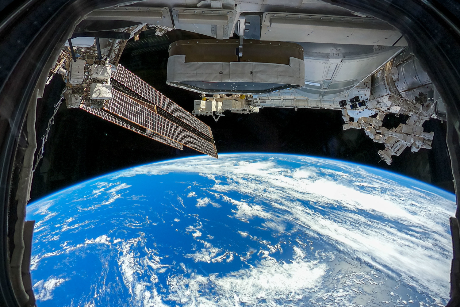 View to earth from the ISS
